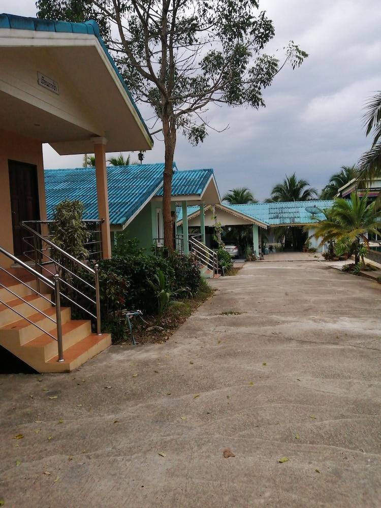 Oyo 75515 Sairung Farmstay Krabi By Eksteriør billede