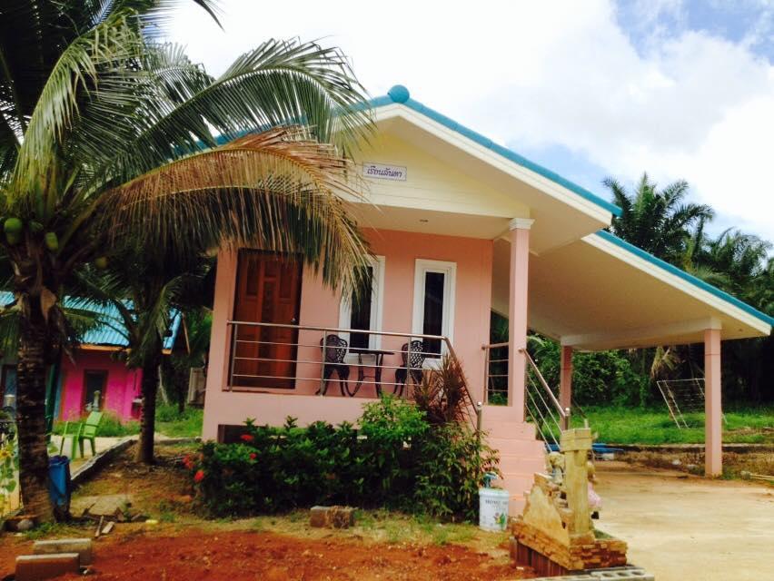 Oyo 75515 Sairung Farmstay Krabi By Eksteriør billede